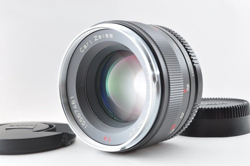 Obiettivo carl zeiss - planar, t*