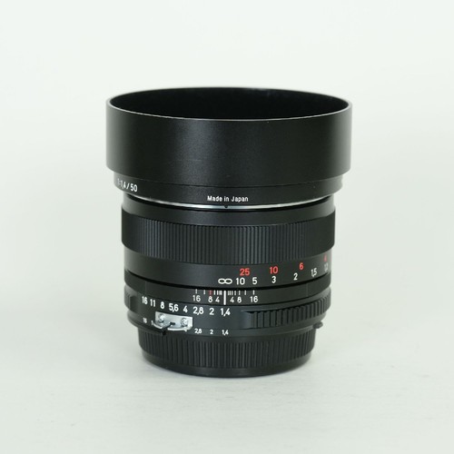 Carl zeiss planar - mm, f1.4