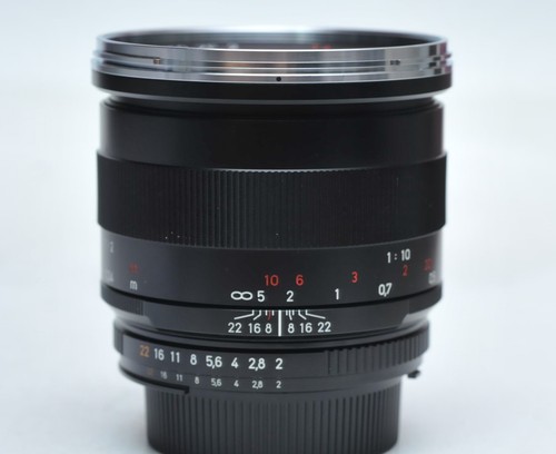 Carl zeiss t - zeiss, f2
